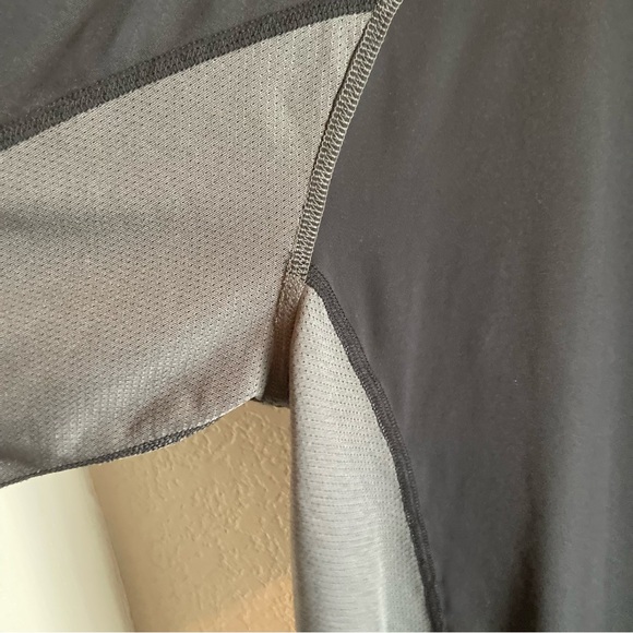 Lands End Quarter Zip, size Large - Picture 9 of 10